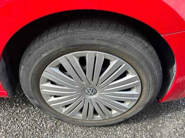 VOLKSWAGEN POLO 2016