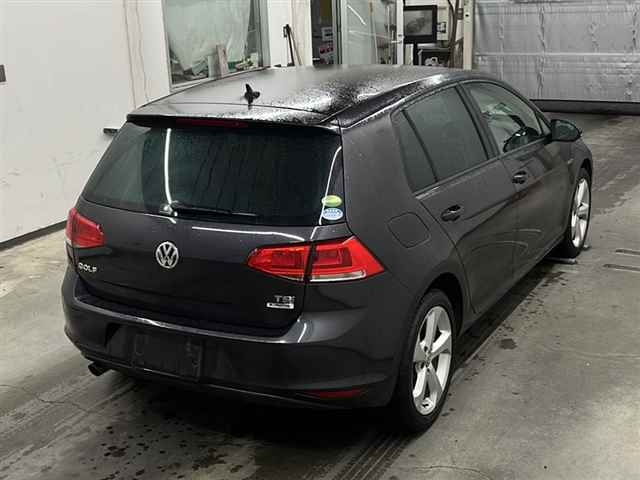 VOLKSWAGEN GOLF 2015
