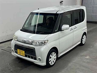 DAIHATSU TANTO 2011