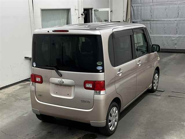 DAIHATSU TANTO 2012