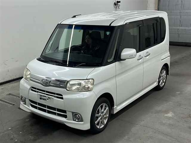 DAIHATSU TANTO 2012