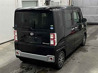 DAIHATSU WAKE 2015