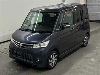 NISSAN ROOX 2011