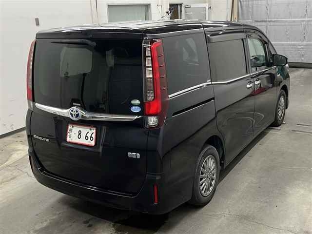 TOYOTA ESQUIRE 2015