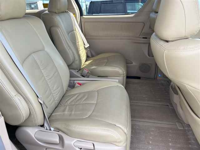 TOYOTA ALPHARD 2012