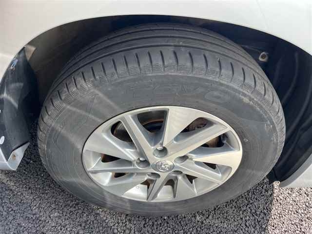TOYOTA ALPHARD 2012
