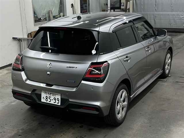 SUZUKI SWIFT 2025