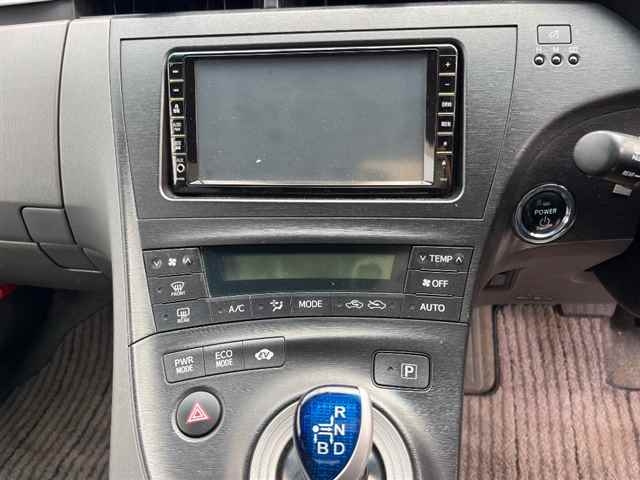 TOYOTA PRIUS 2010