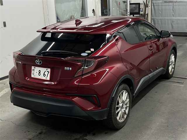 TOYOTA C-HR 2018
