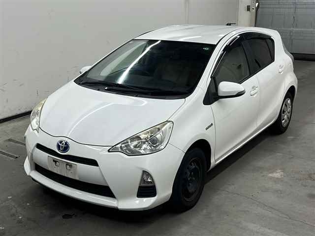 TOYOTA AQUA 2014