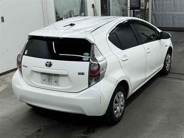 TOYOTA AQUA 2014