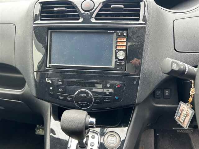 NISSAN SERENA 2013