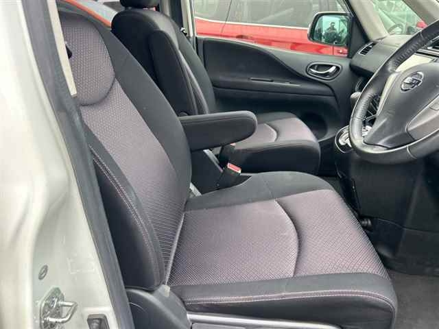 NISSAN SERENA 2013