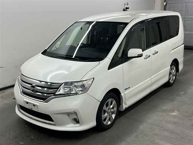 NISSAN SERENA 2013