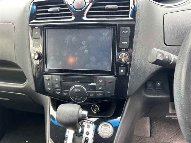 NISSAN SERENA 2014