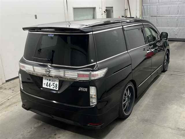 NISSAN ELGRAND 2014