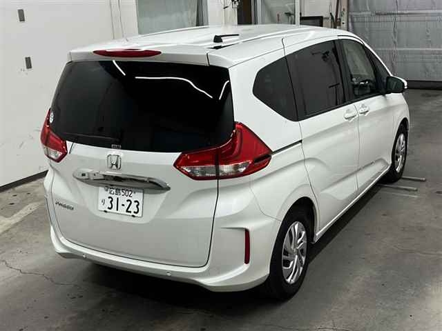 HONDA FREED 2022