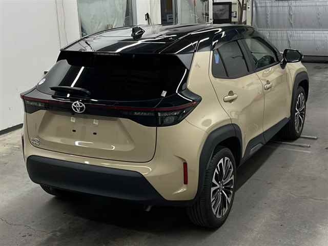 TOYOTA YARIS CROSS 2022