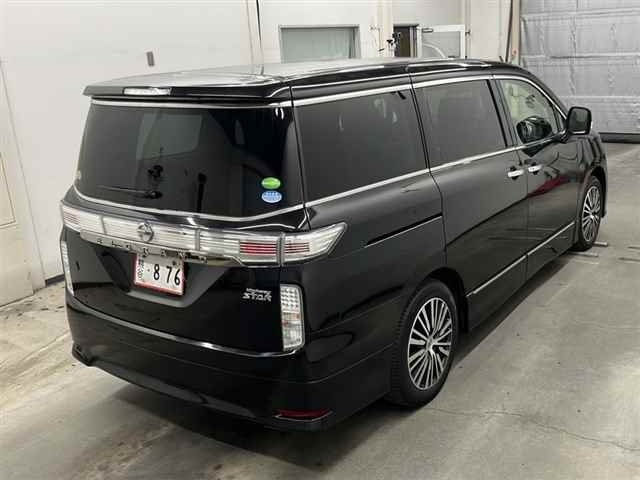 NISSAN ELGRAND 2018