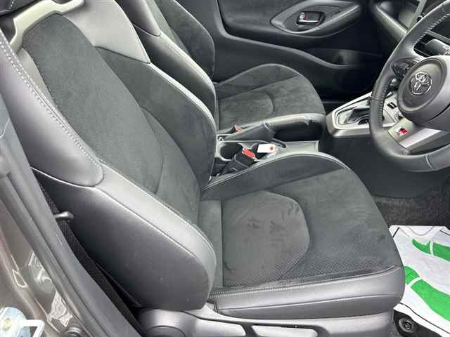 TOYOTA YARIS 2025