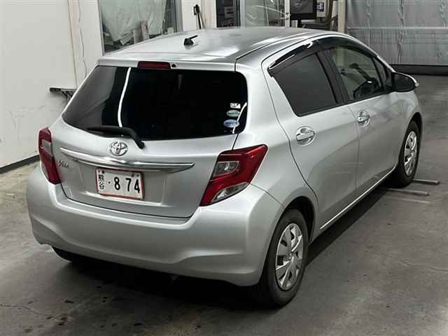 TOYOTA VITZ 2016