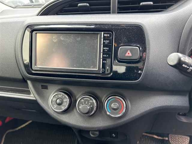 TOYOTA VITZ 2016