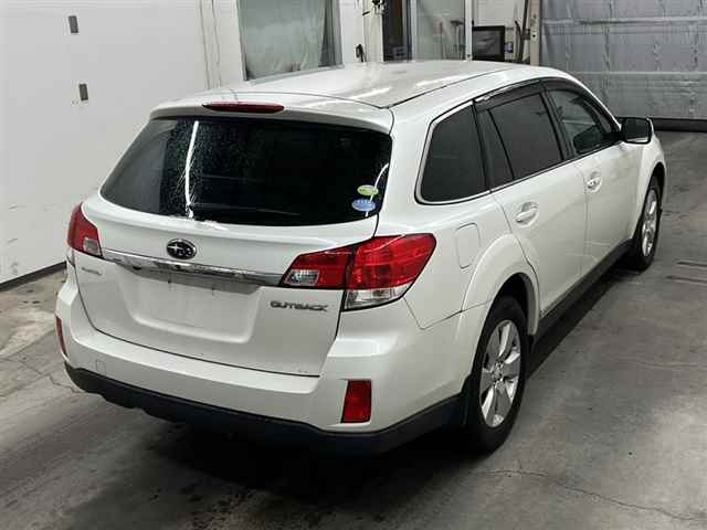 SUBARU LEGACY OUTBACK 2010