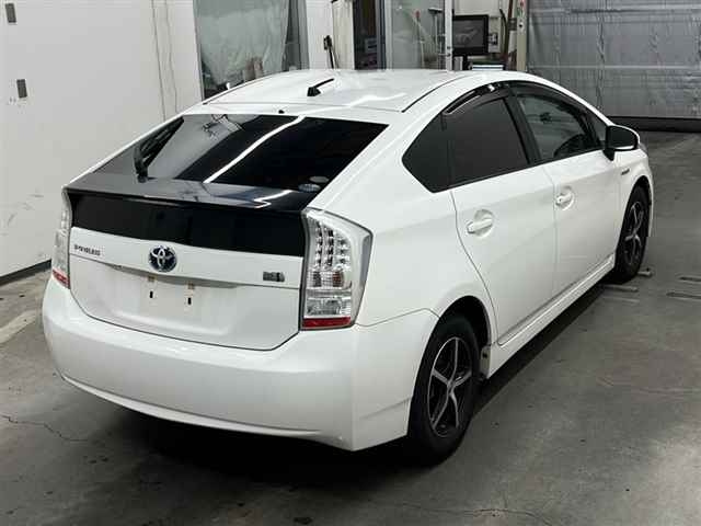 TOYOTA PRIUS 2011