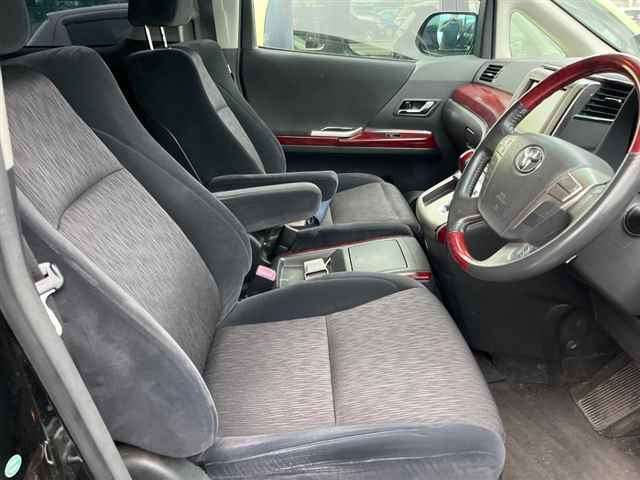 TOYOTA ALPHARD 2008