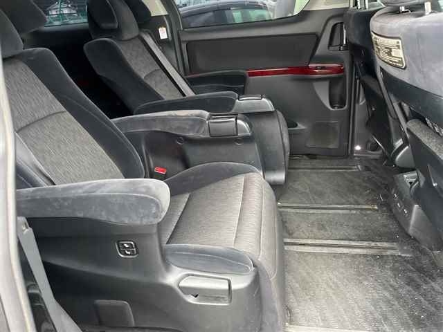 TOYOTA ALPHARD 2008