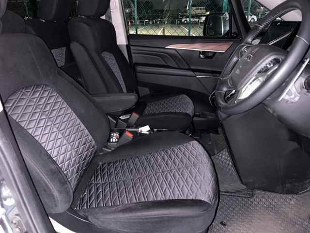 MITSUBISHI DELICA D5 2019