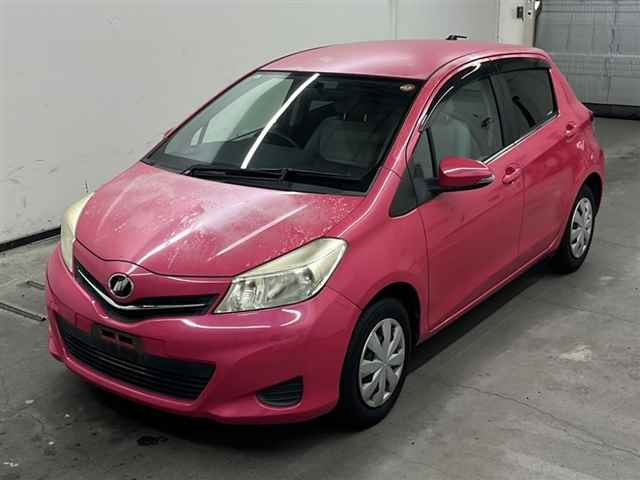 TOYOTA VITZ 2011