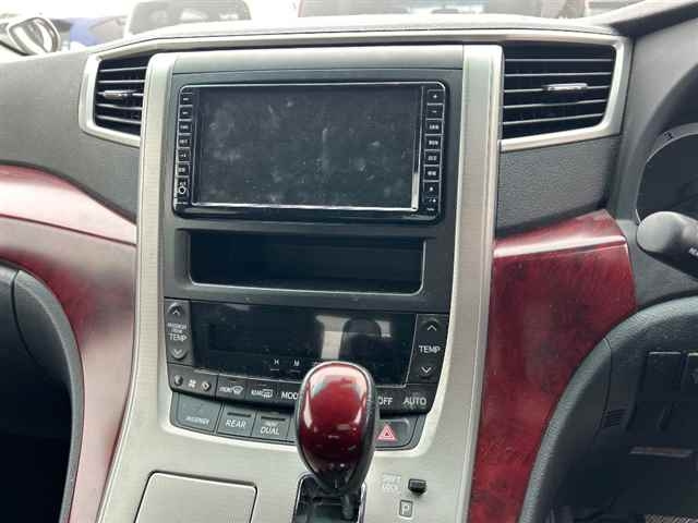TOYOTA VELLFIRE 2008