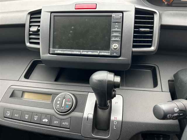 HONDA FREED 2008