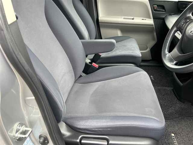 HONDA FREED 2008