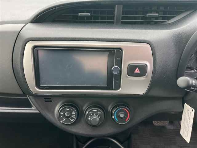 TOYOTA VITZ 2014