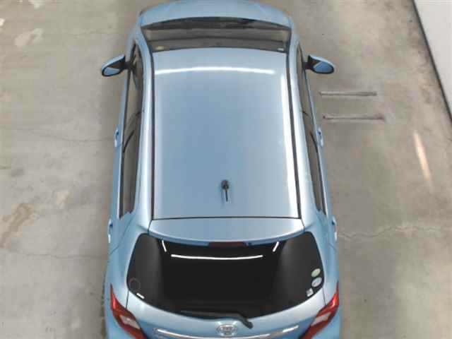 TOYOTA VITZ 2014