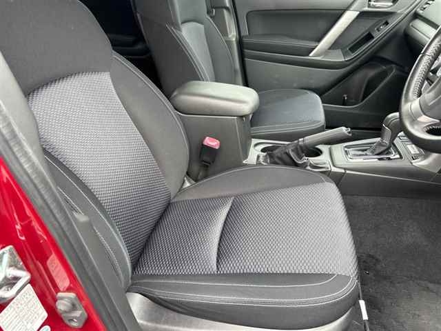 SUBARU FORESTER 2012