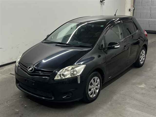 TOYOTA AURIS 2011