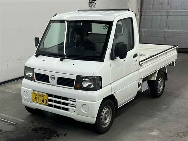 NISSAN CLIPPER TRUCK 2010