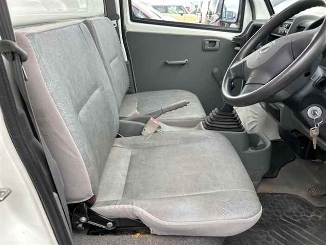 NISSAN CLIPPER TRUCK 2010