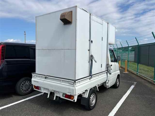 MITSUBISHI MINICAB TRUCK 2013