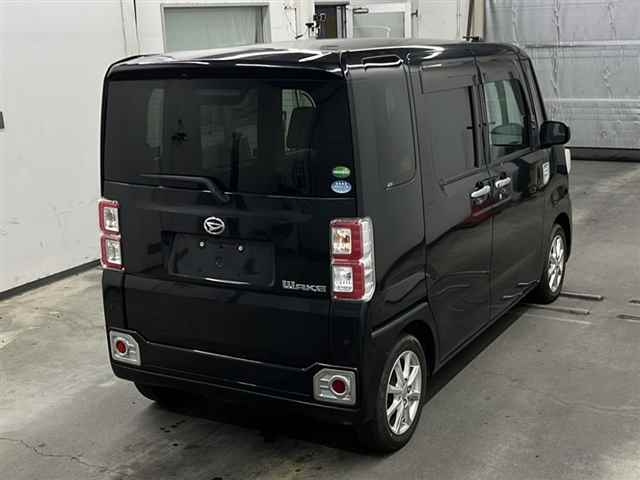 DAIHATSU WAKE 2018