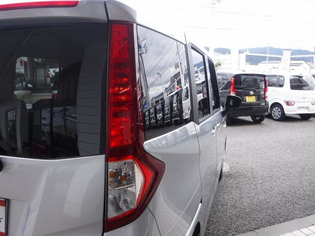 TOYOTA ROOMY 2022