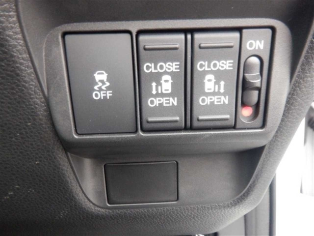 DAIHATSU ROCKY 2024