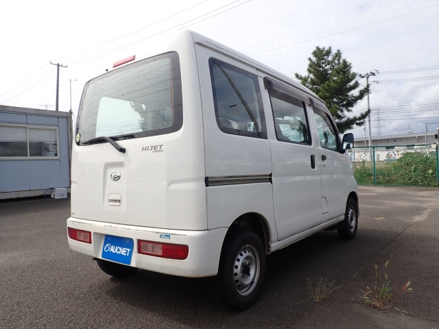 DAIHATSU HIJET VAN 2015