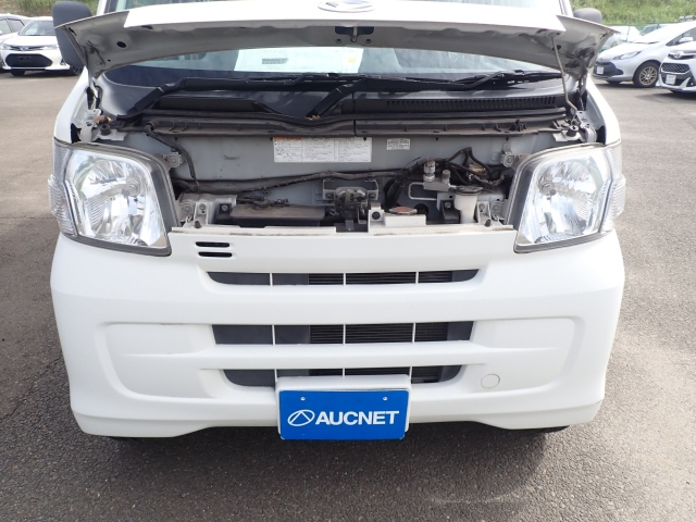 DAIHATSU HIJET VAN 2015