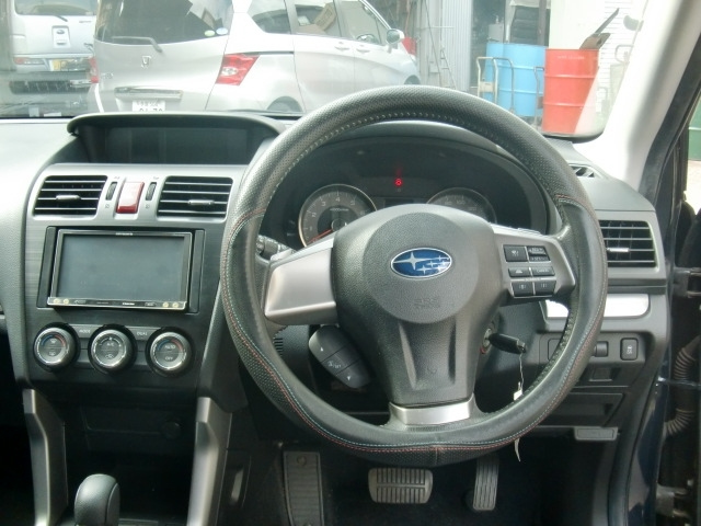 SUBARU FORESTER 2014