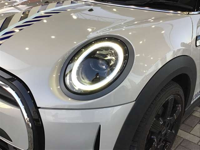 BMW MINI 2022