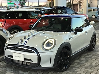BMW MINI 2022